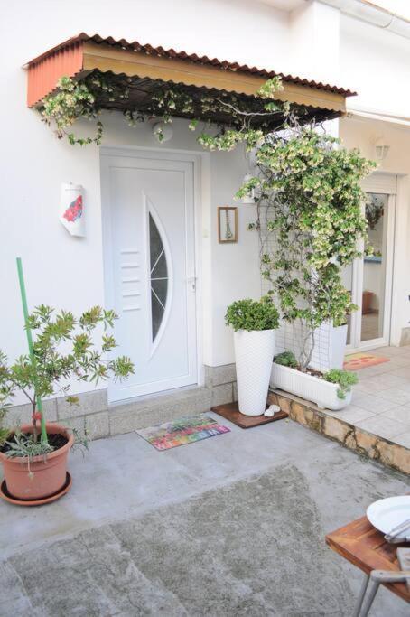 Little House Kucica Villa Banjol Exterior photo